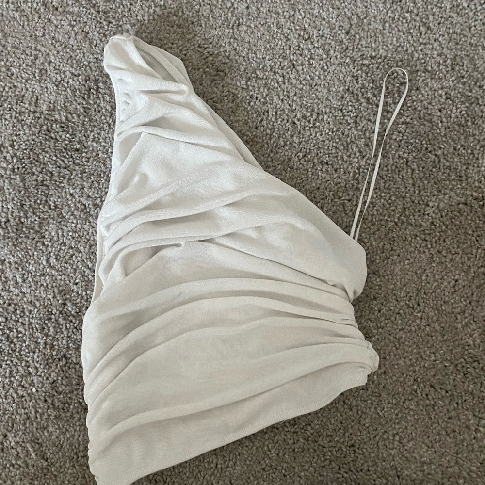 Lioness One Shoulder Top